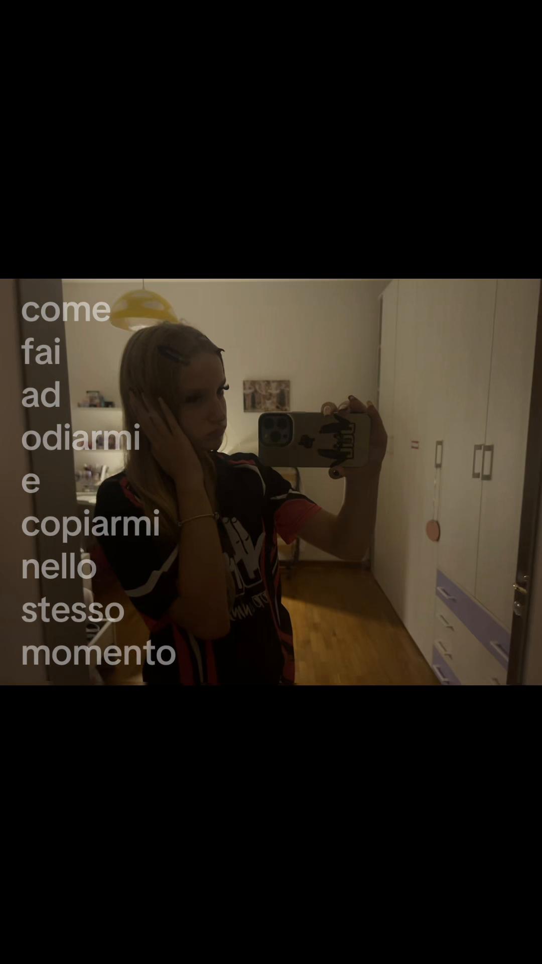 @🎭