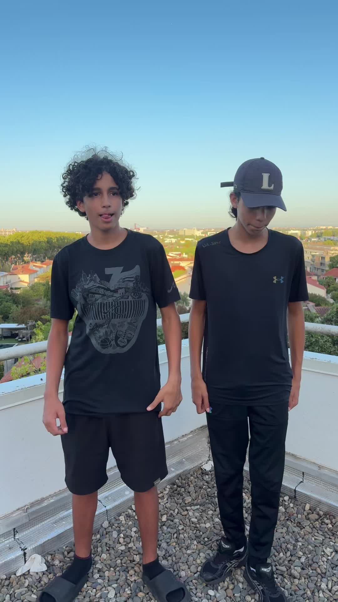 @Zineddine Team Lapatte🦜🦜