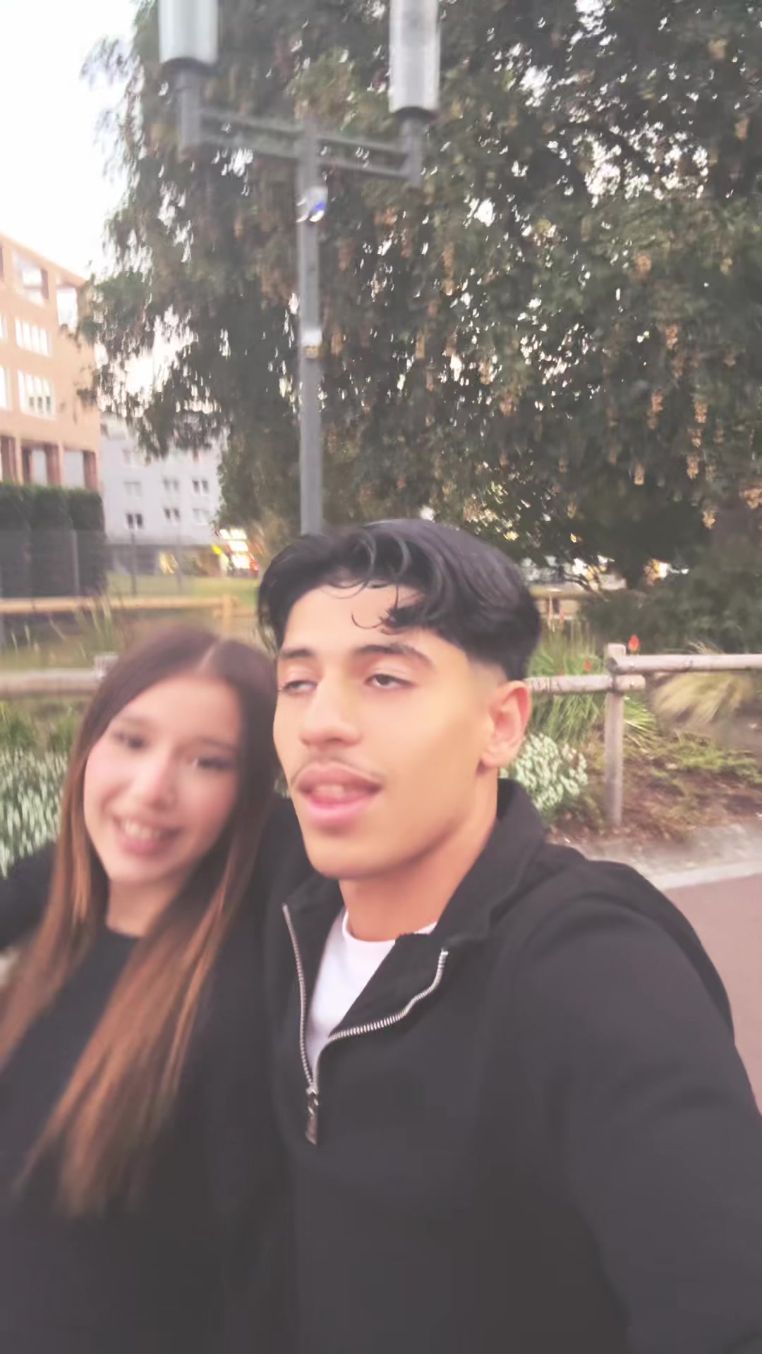 @💫