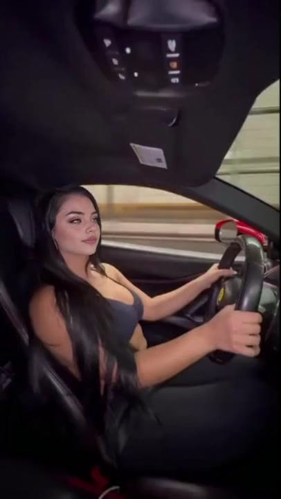 @Leyla Elizabeth Carbonero