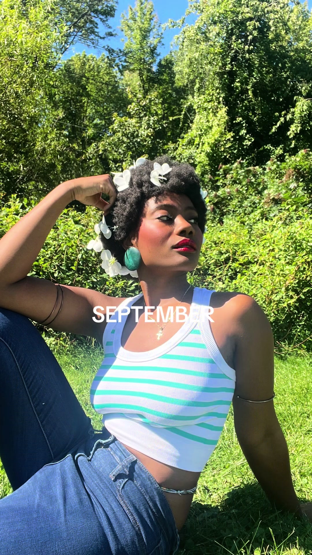 @TheeJamesiaMonroe
