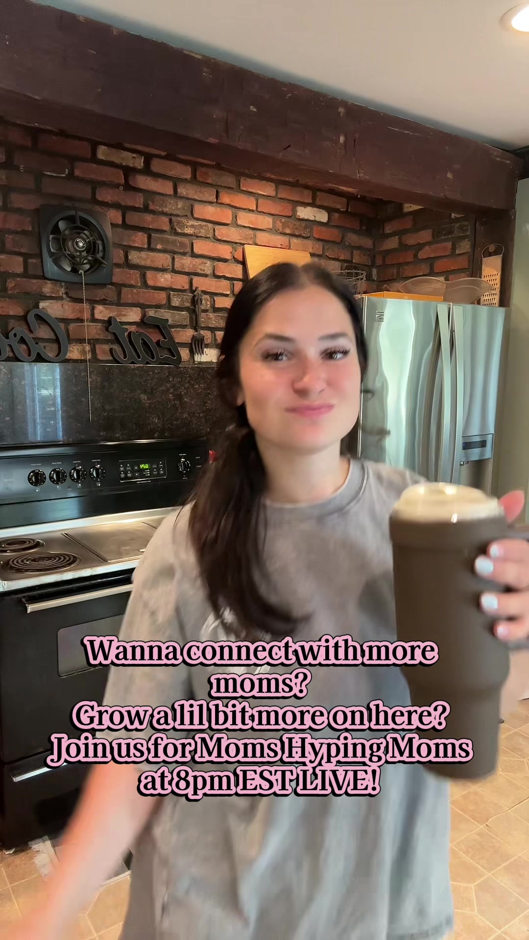 @sarah | spilledcoffeemom ☕️