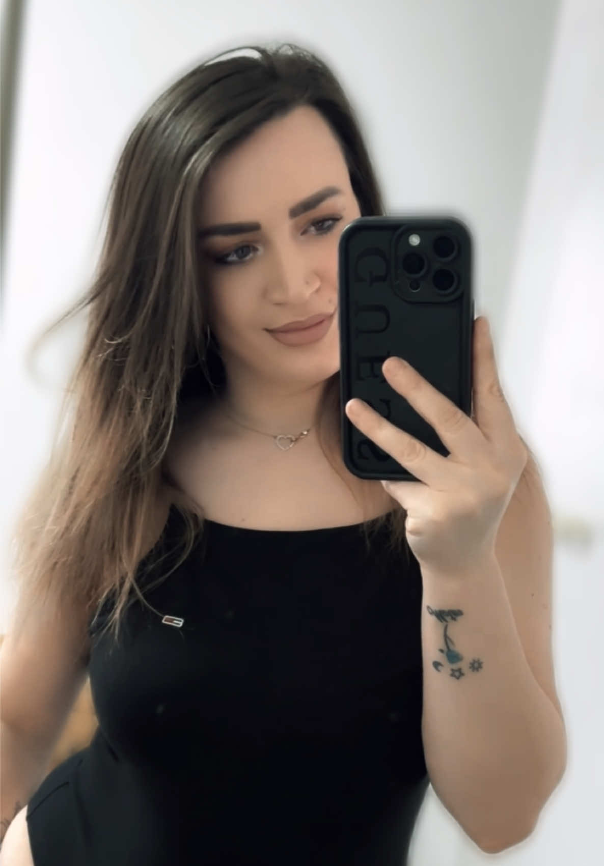 @Xhulja.Sh