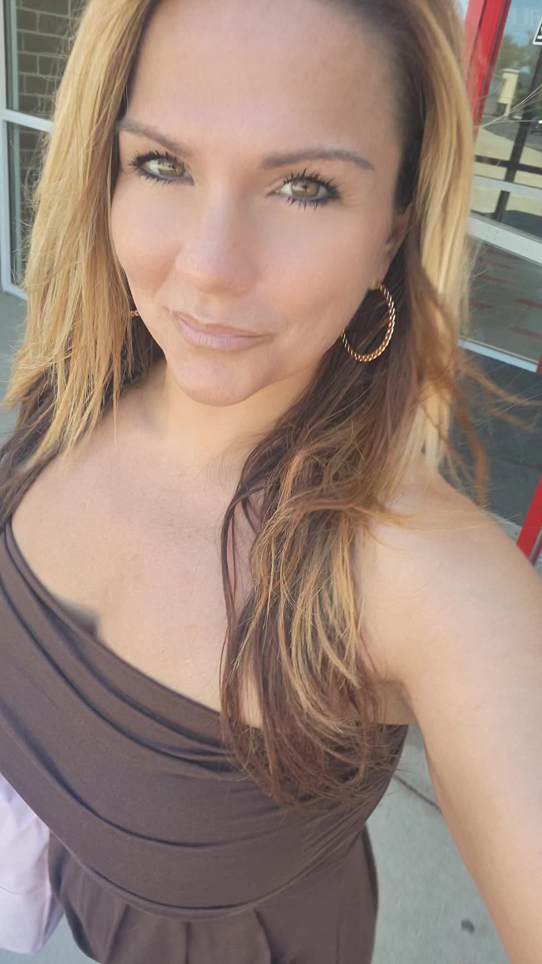 @ZoHana