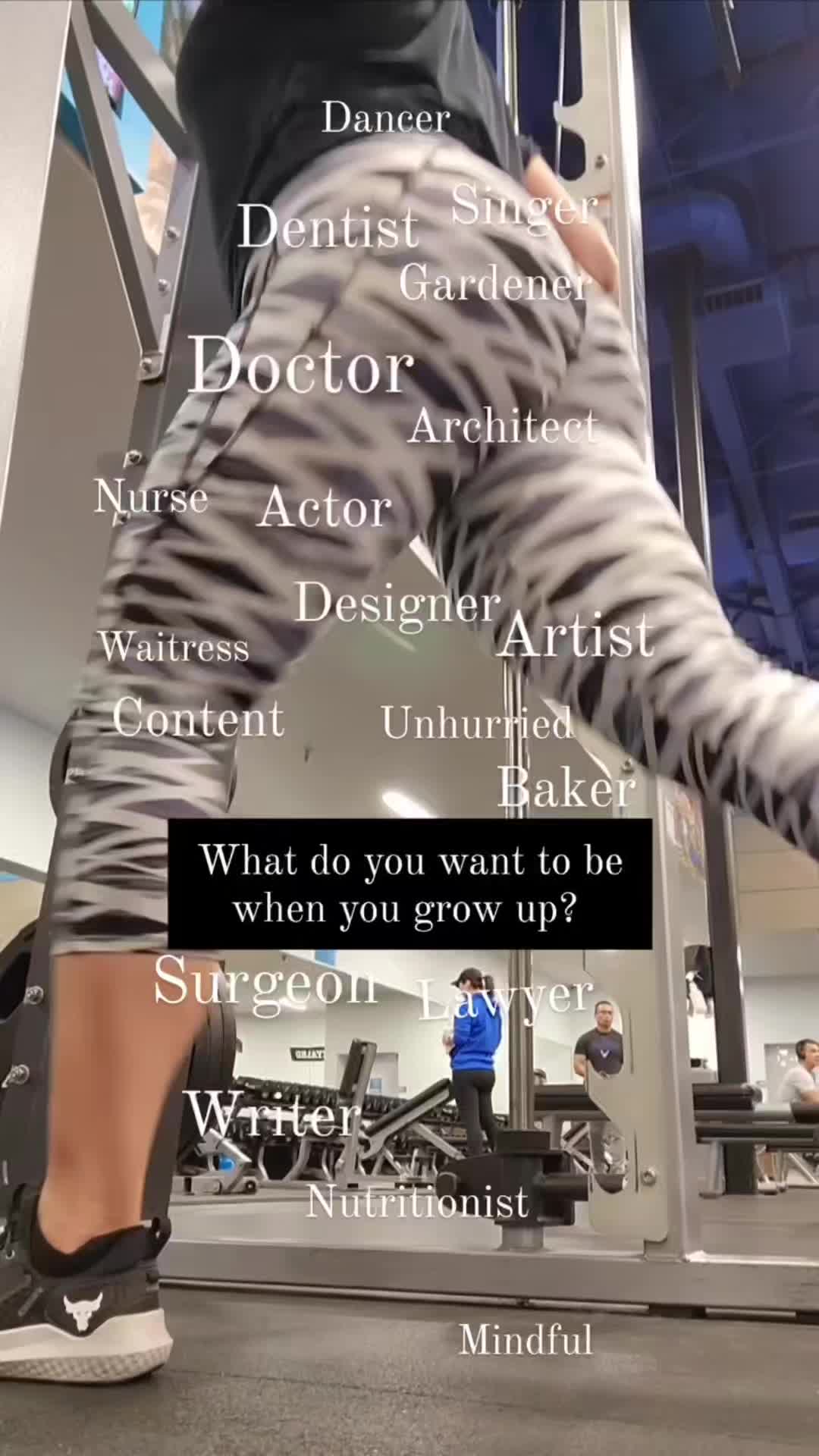 @curly_fitmom