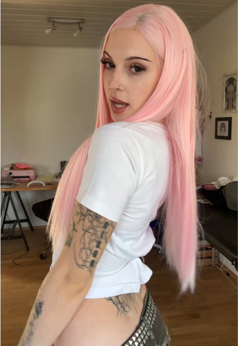 @t3arless_