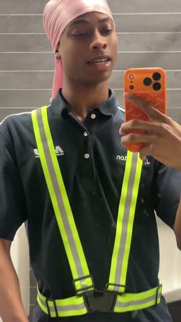 @Bizzie_🧸
