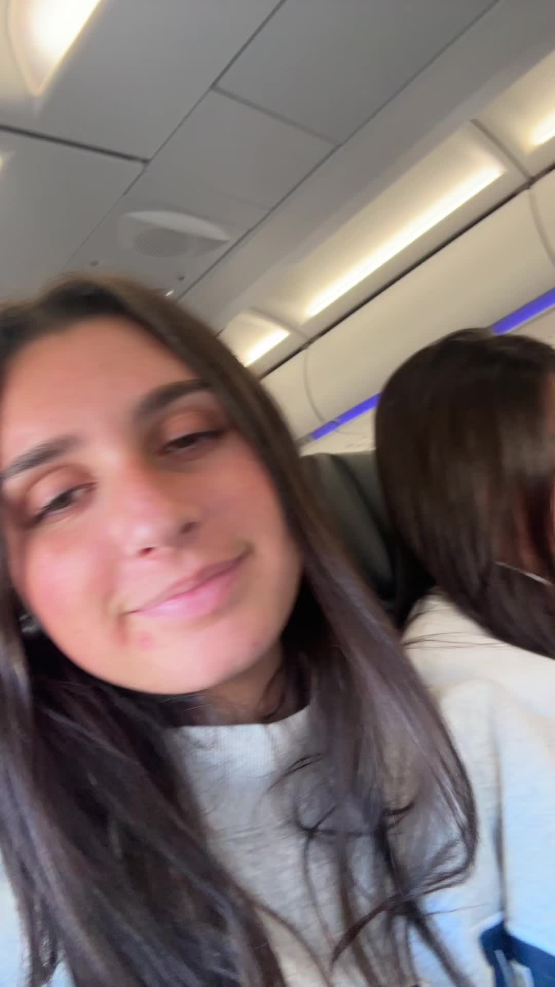 @abbieaskelandd
