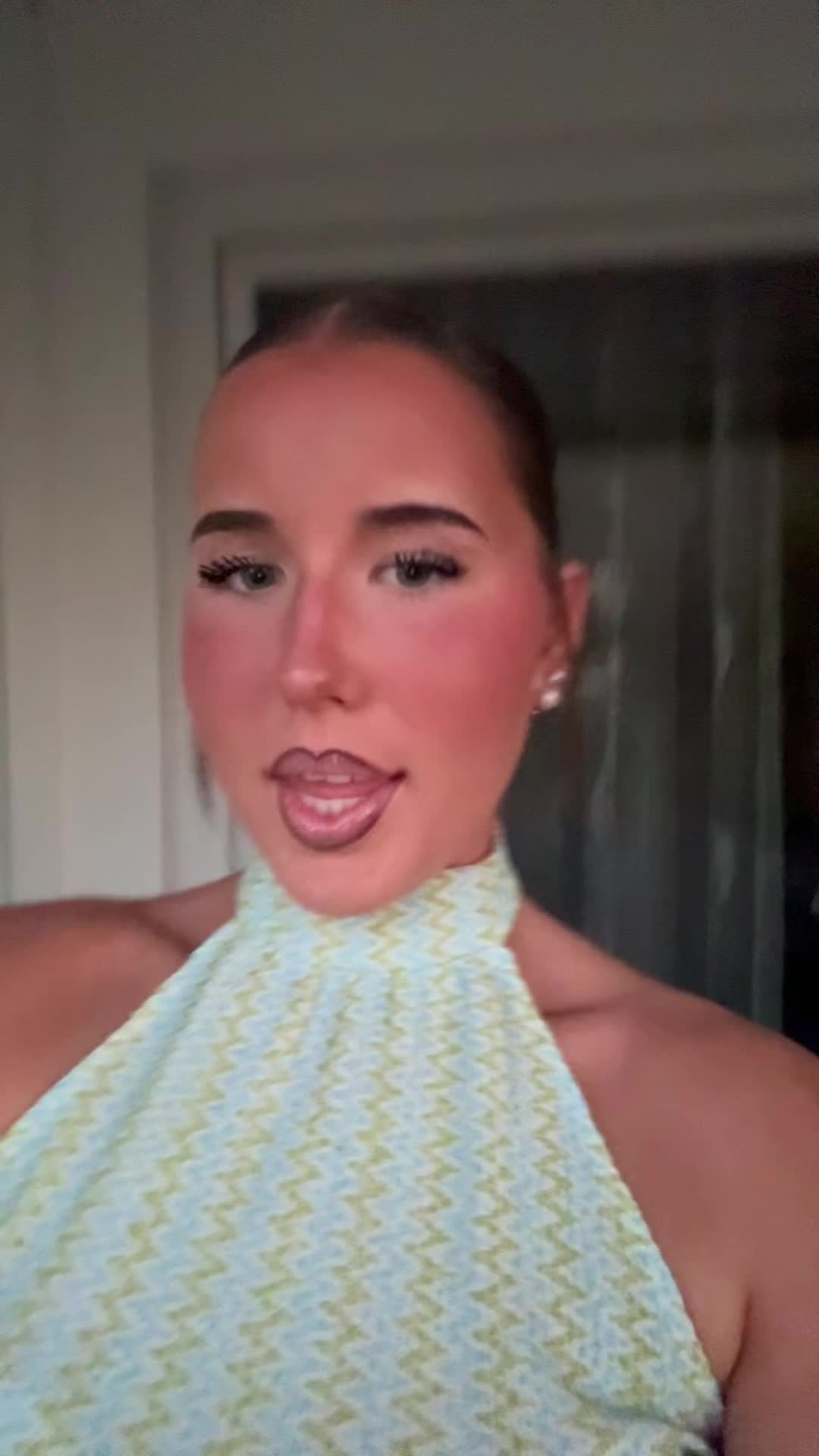@Nicole