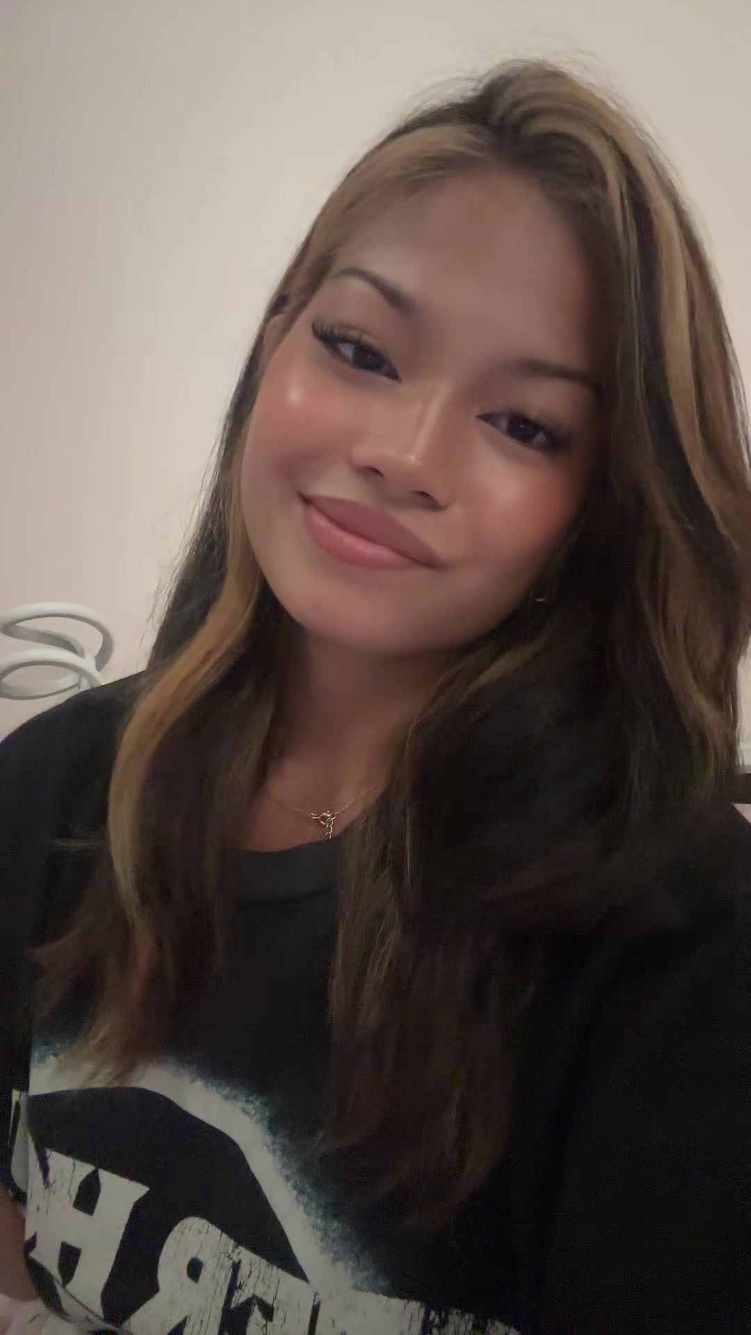 @Leoniee🦋