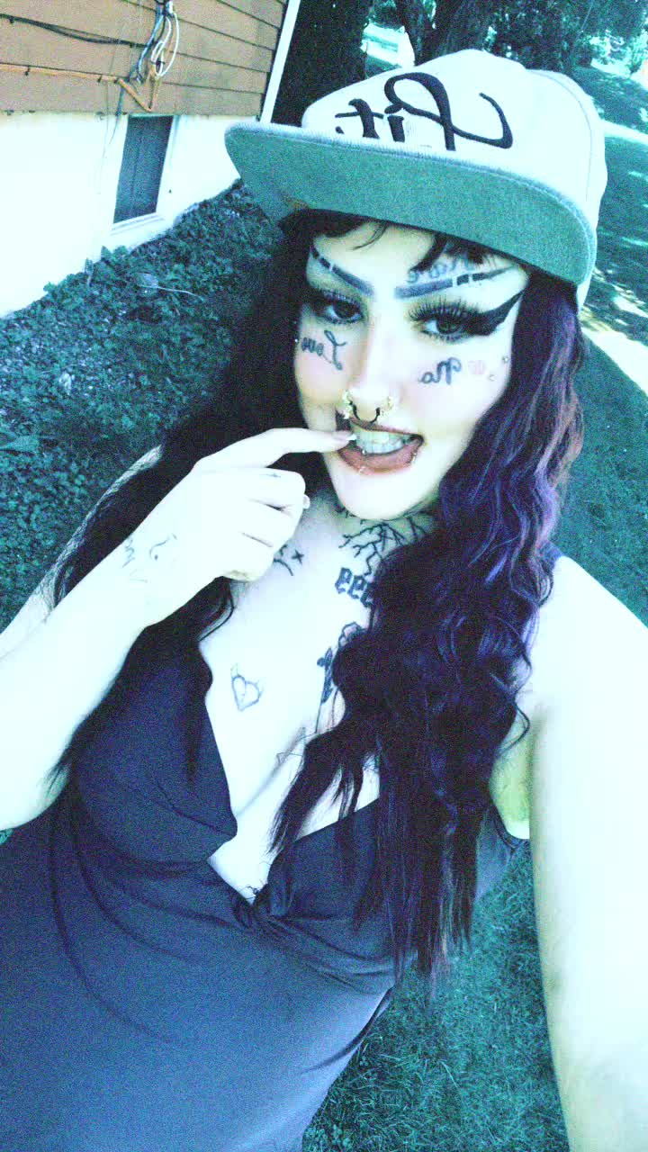 @𖤐𝓢𝓮𝓵𝓮𝓷𝓪𖤐༒ 999 ༒