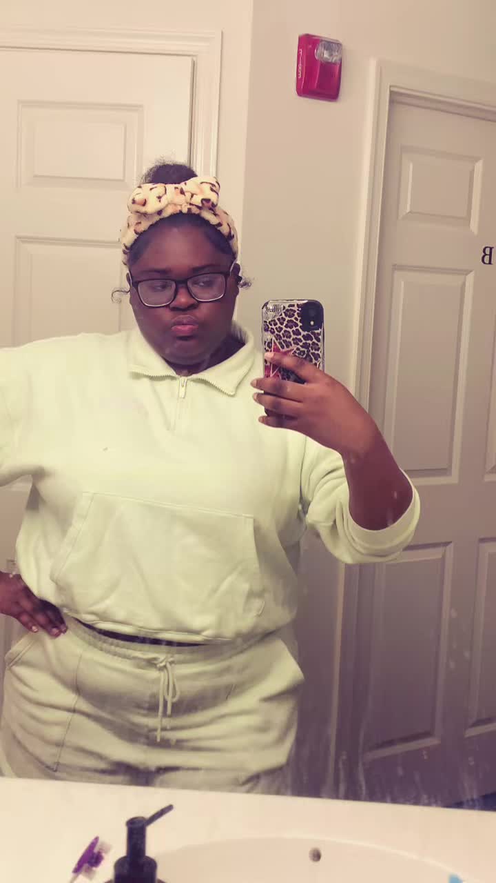 @Kiara_badie