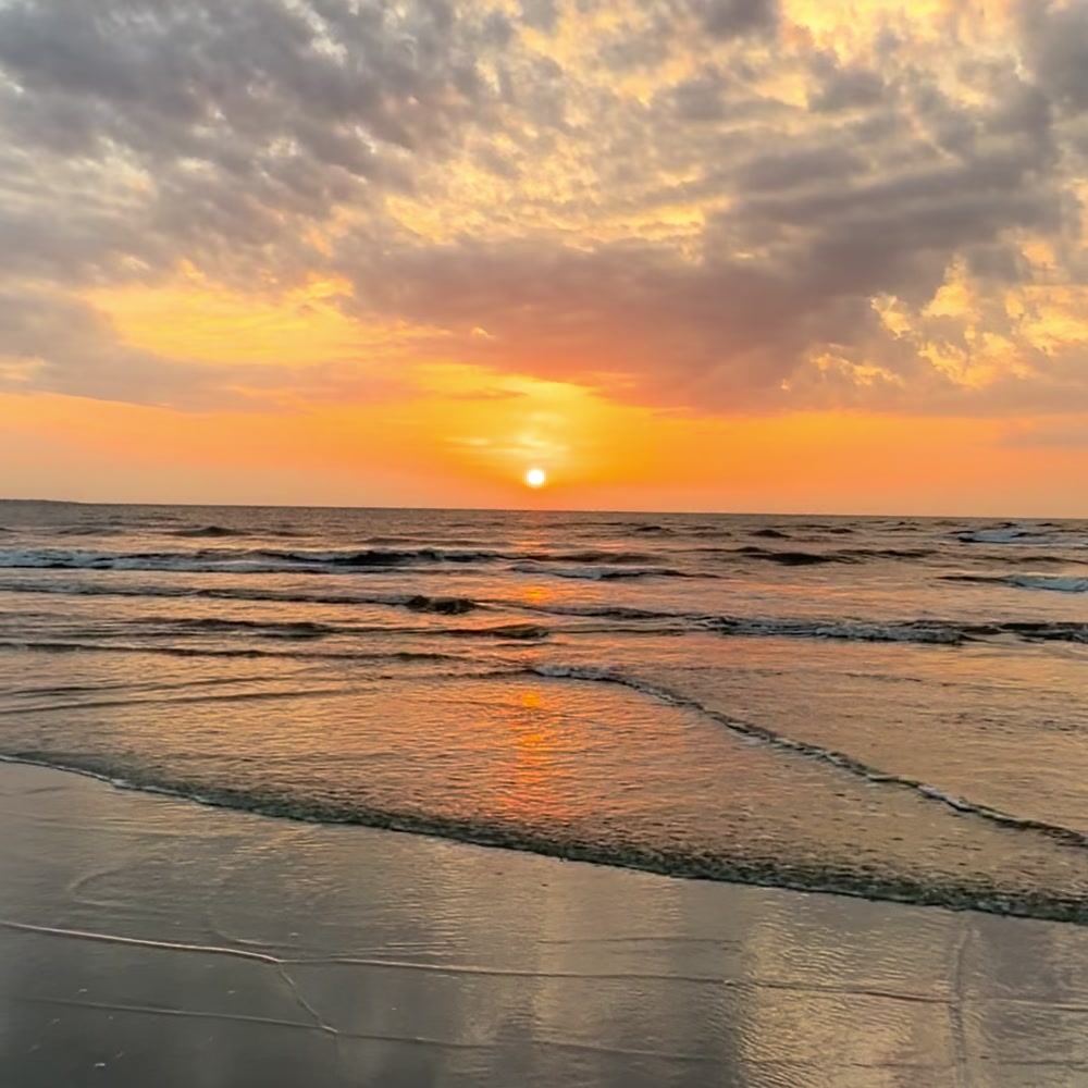 @thehometownetourist