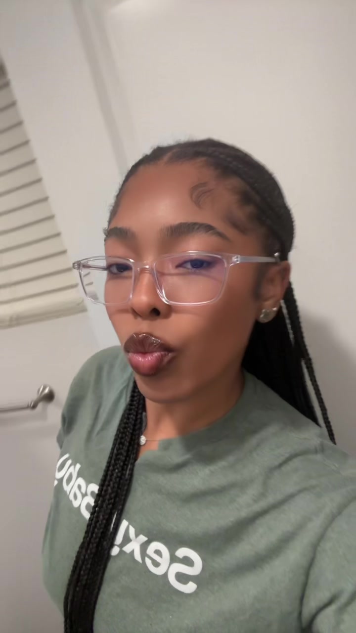 @TheyCallMeLokee!