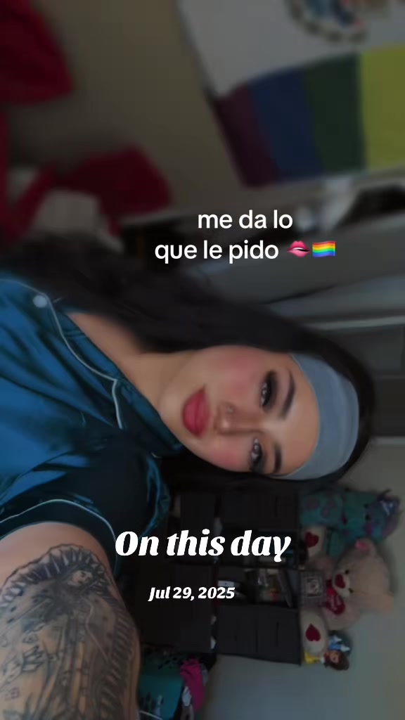@Glashesbby🏳️🌈👩🏻🍳