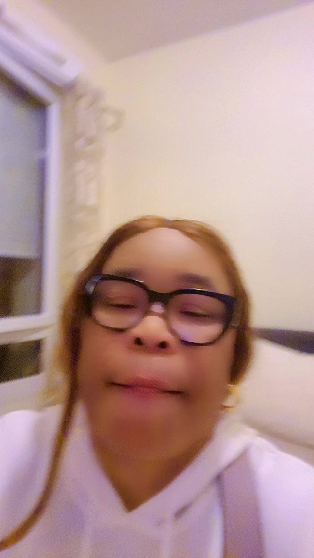 @Julia Bomongo mama ba gaulois