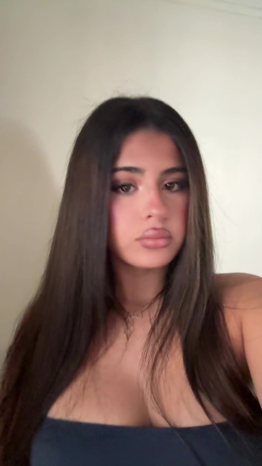 @⃟