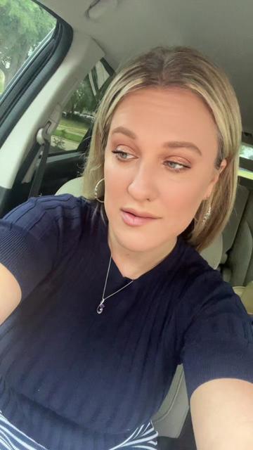 @HappilyTX