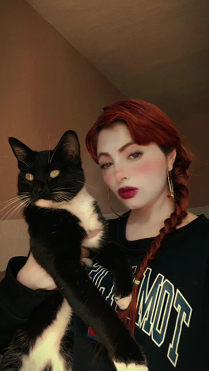 @𝕭𝖆𝖗𝖇𝖎♠️𝖌𝖚𝖙𝖎𝖊𝖗𝖊𝖟🥀