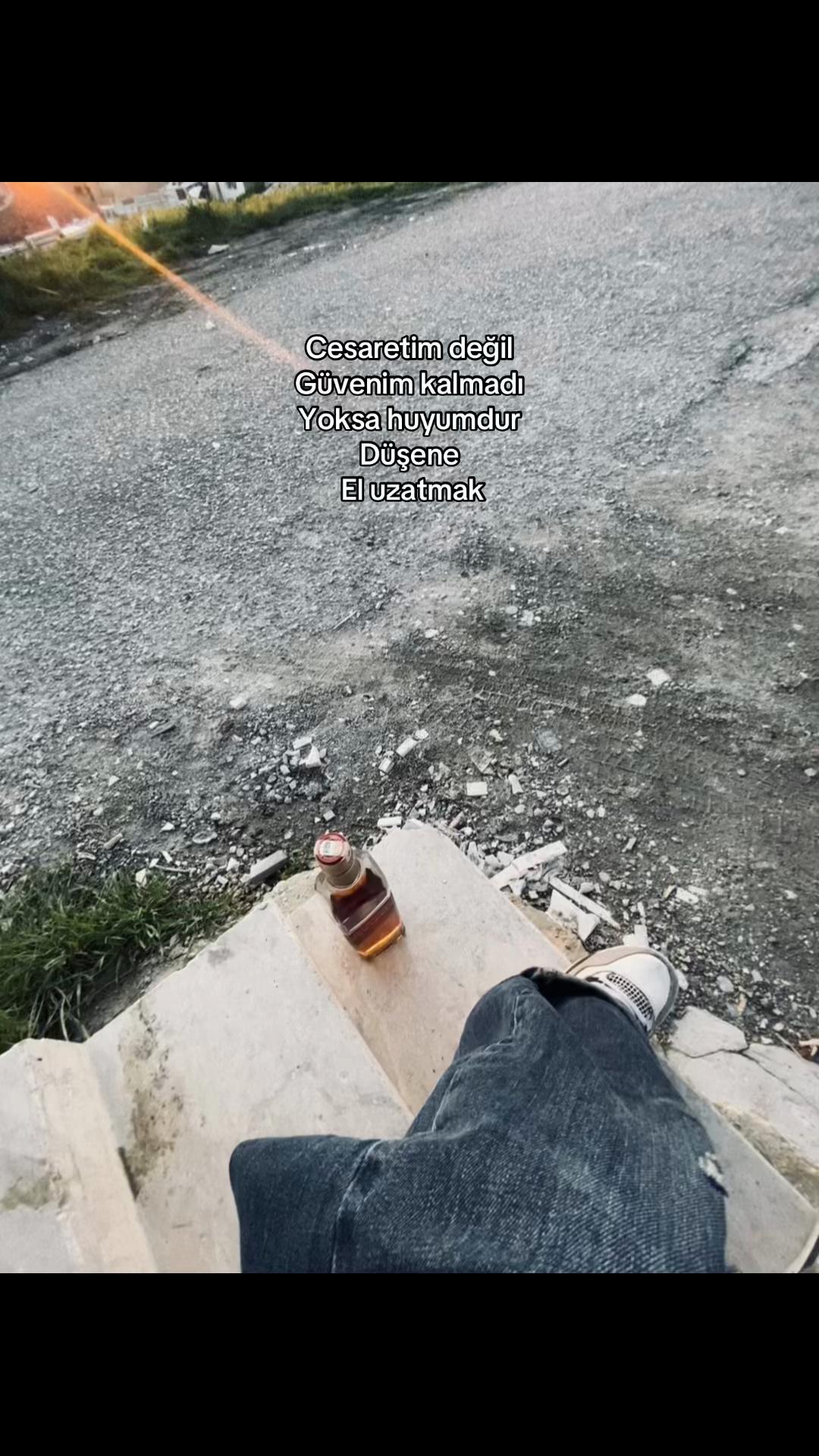 @v4hit