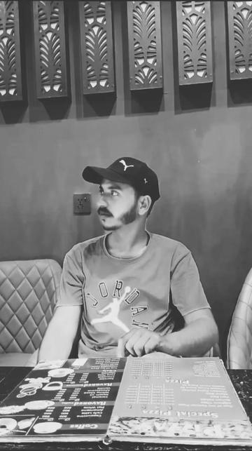 @ولید راٹھی 🦅