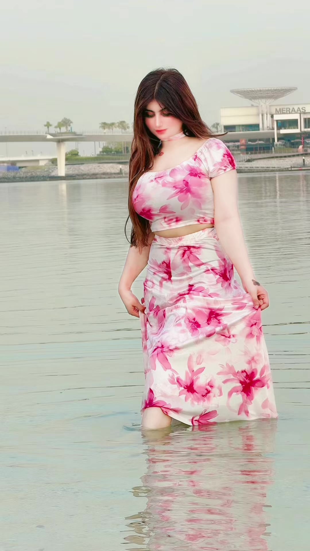 @🇦🇪𝙈𝙖𝙃𝙞𝙧𝘼 (ماہی)🌸