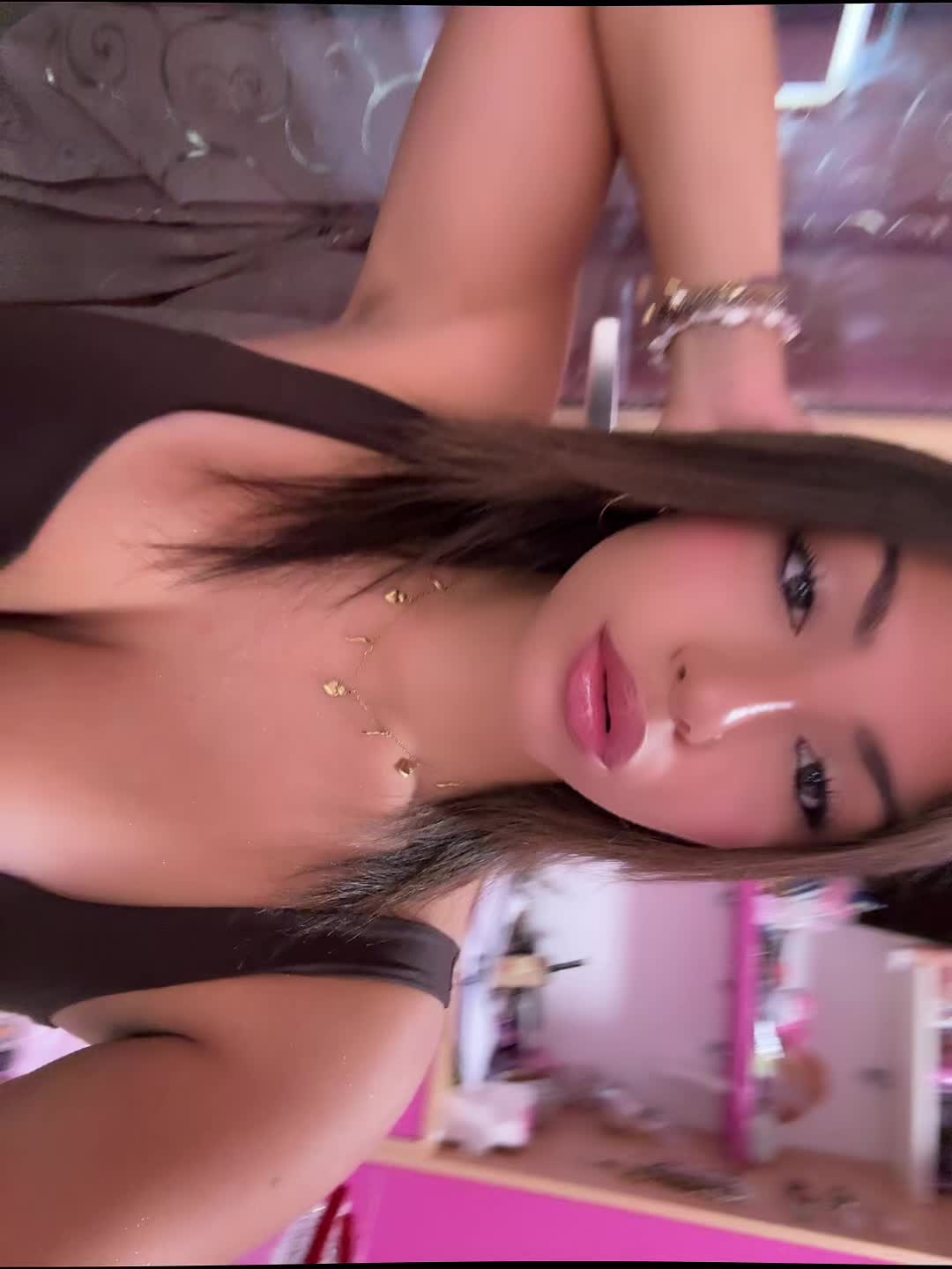 @akessia