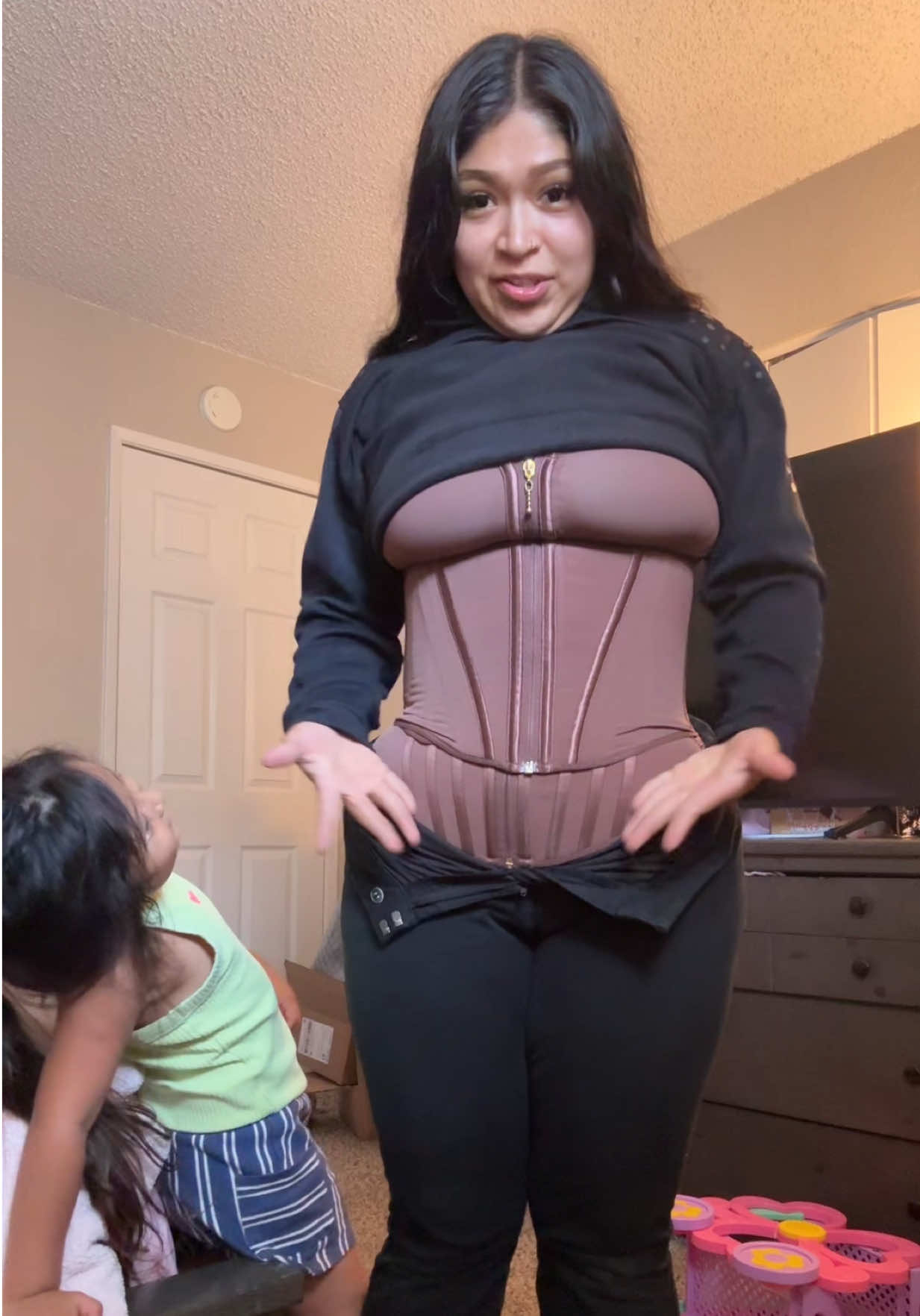 @liikeliz