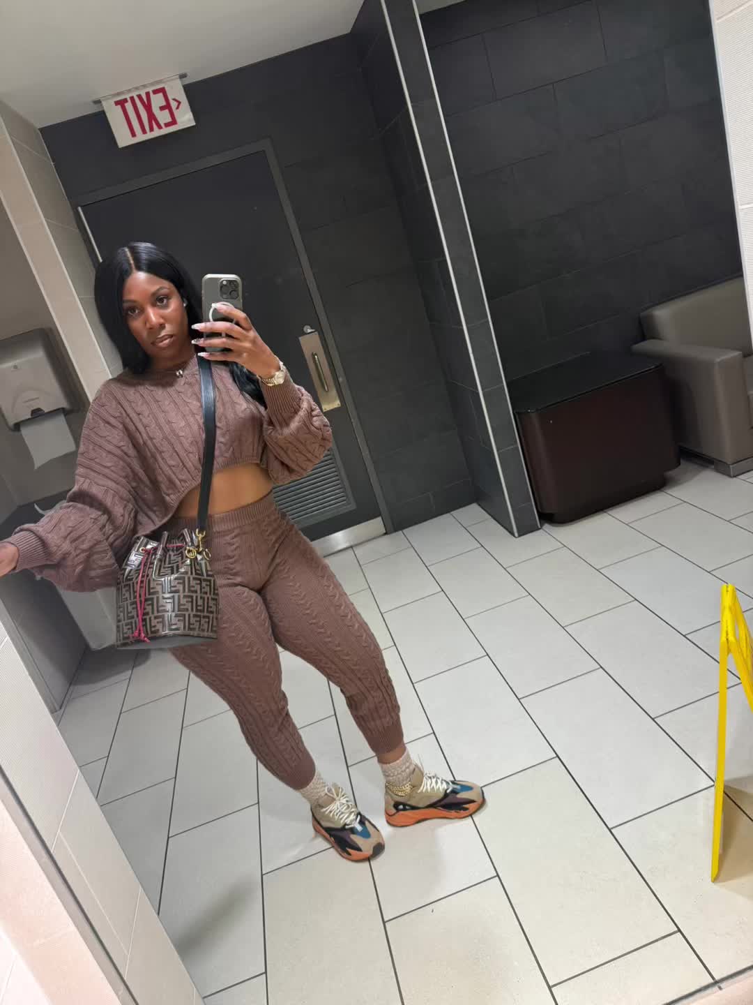 @luvn_me_flawsnall