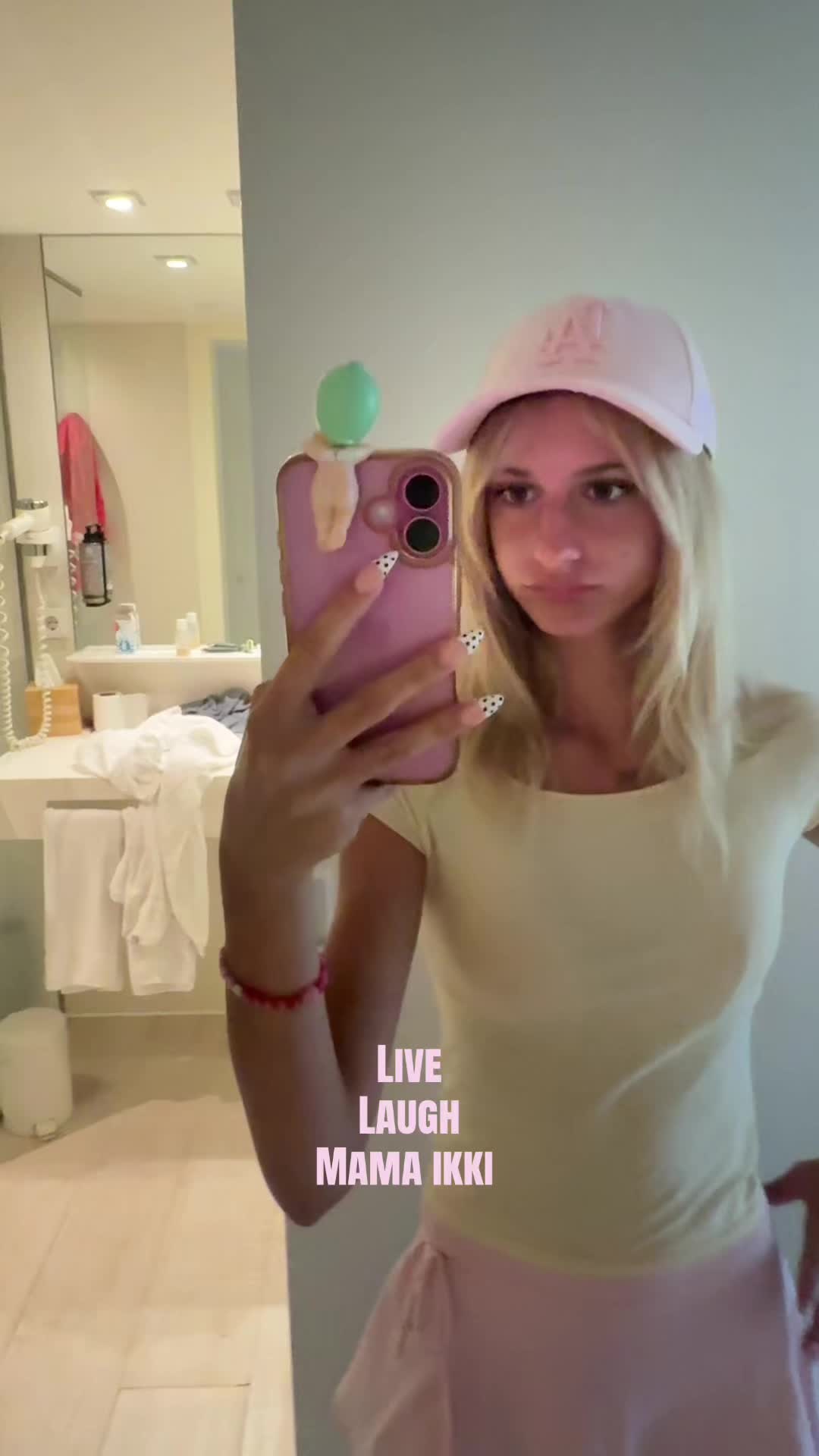 @𝘦𝘮𝘮𝘢♡︎🦄