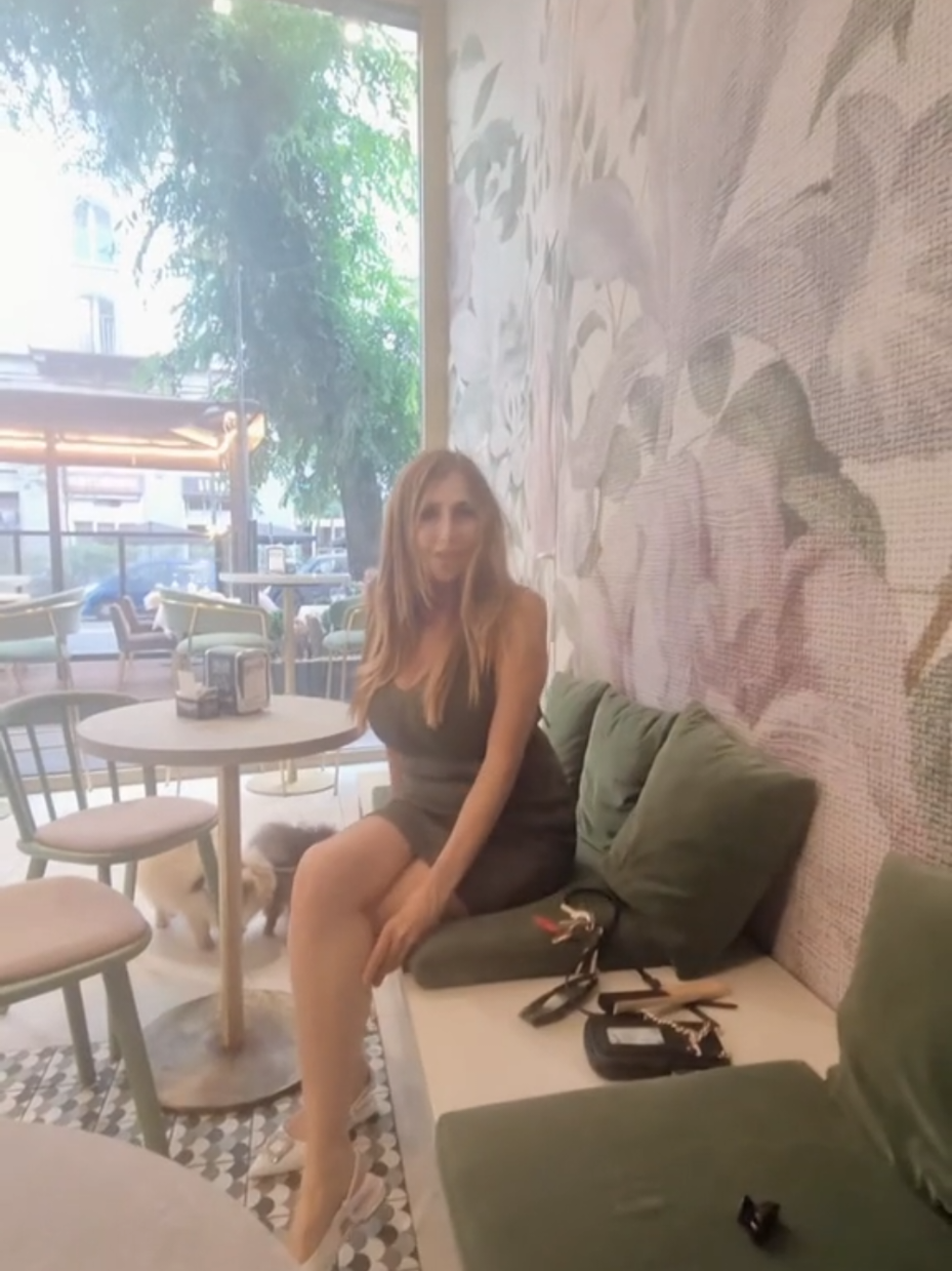 @StefaniadePincher