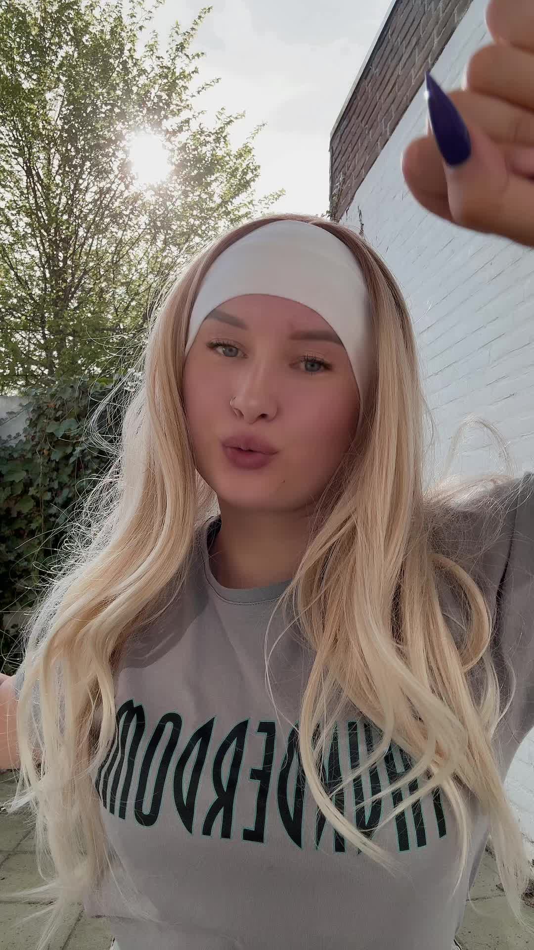 @Gabberbarbieee