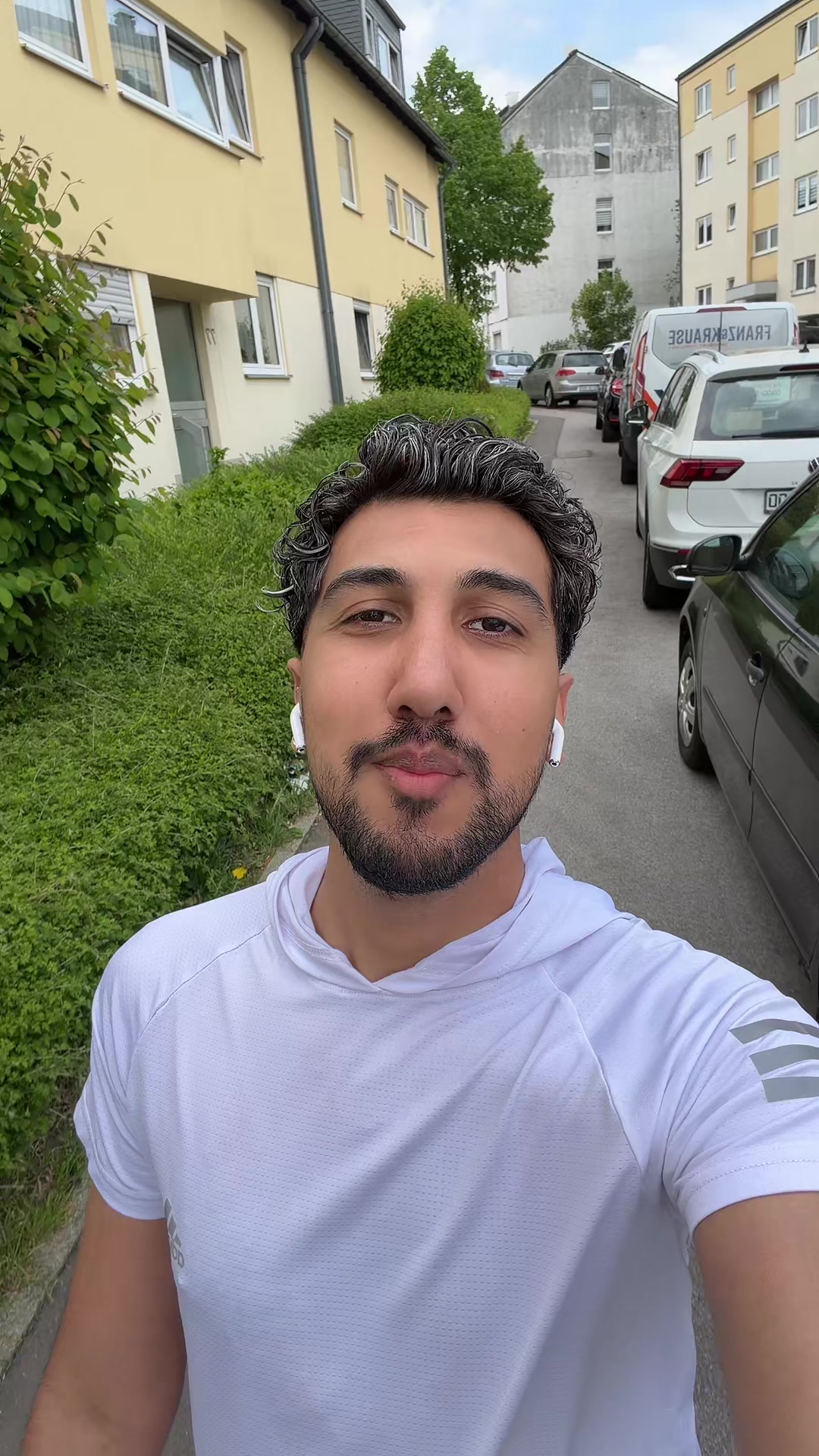 @𝐸mir Öz