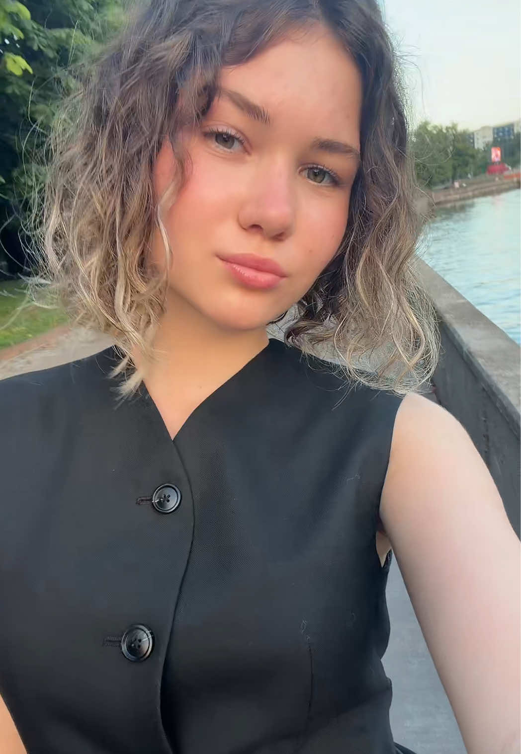 @𝑴𝒂𝒓𝒊𝒊𝒂.𝒎𝒎
