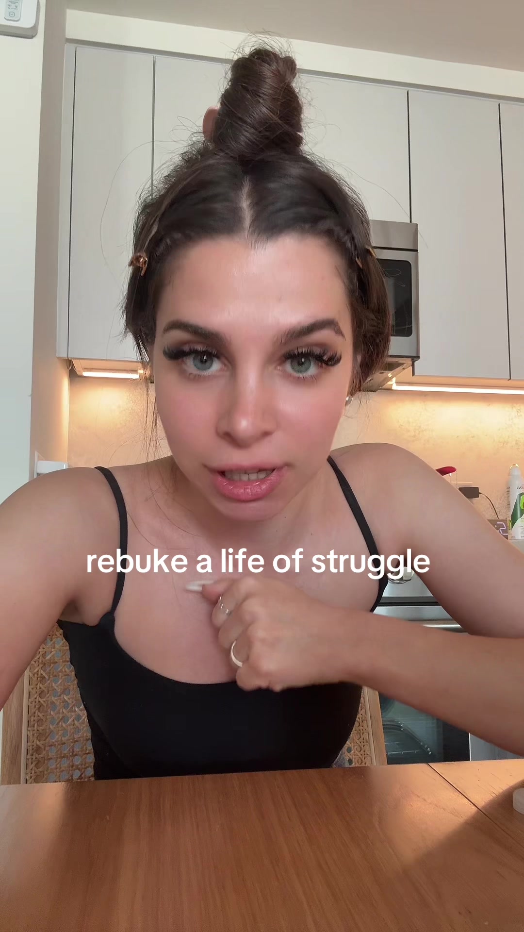 @hothighpriestess 🧿🤍