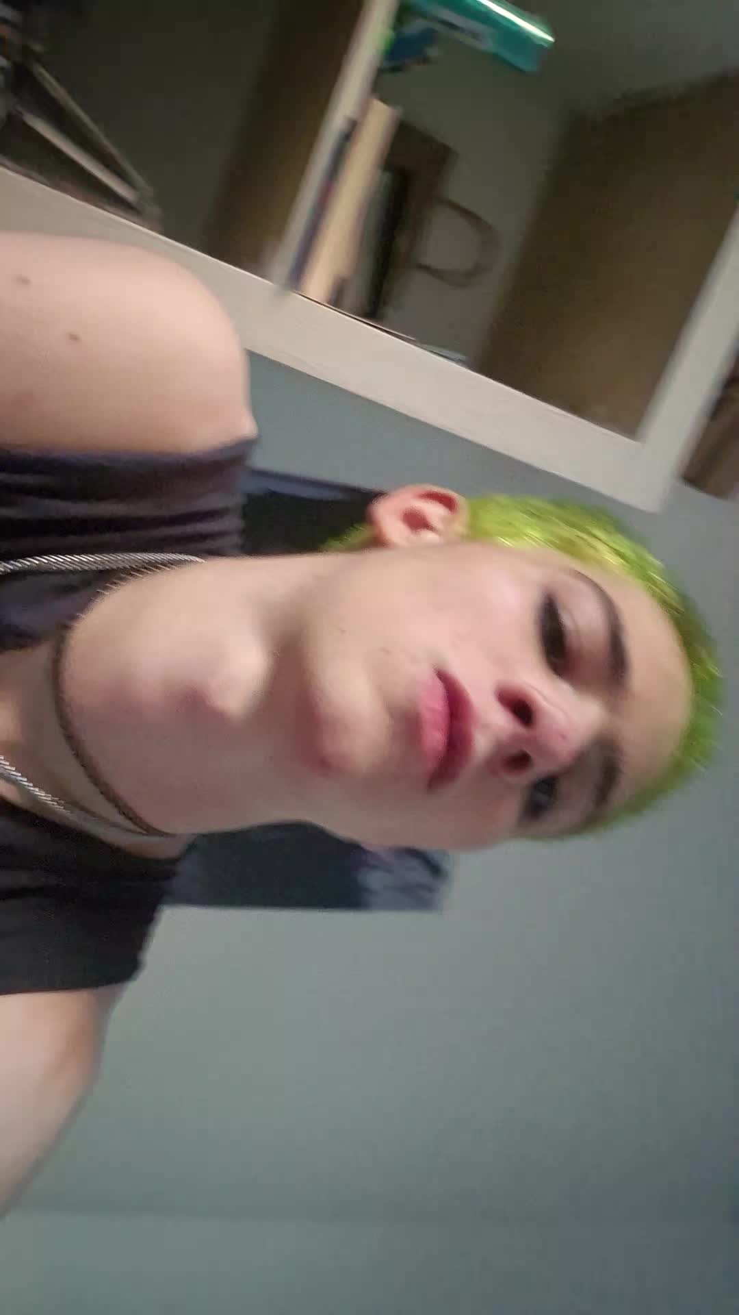 @1hat3mynam3