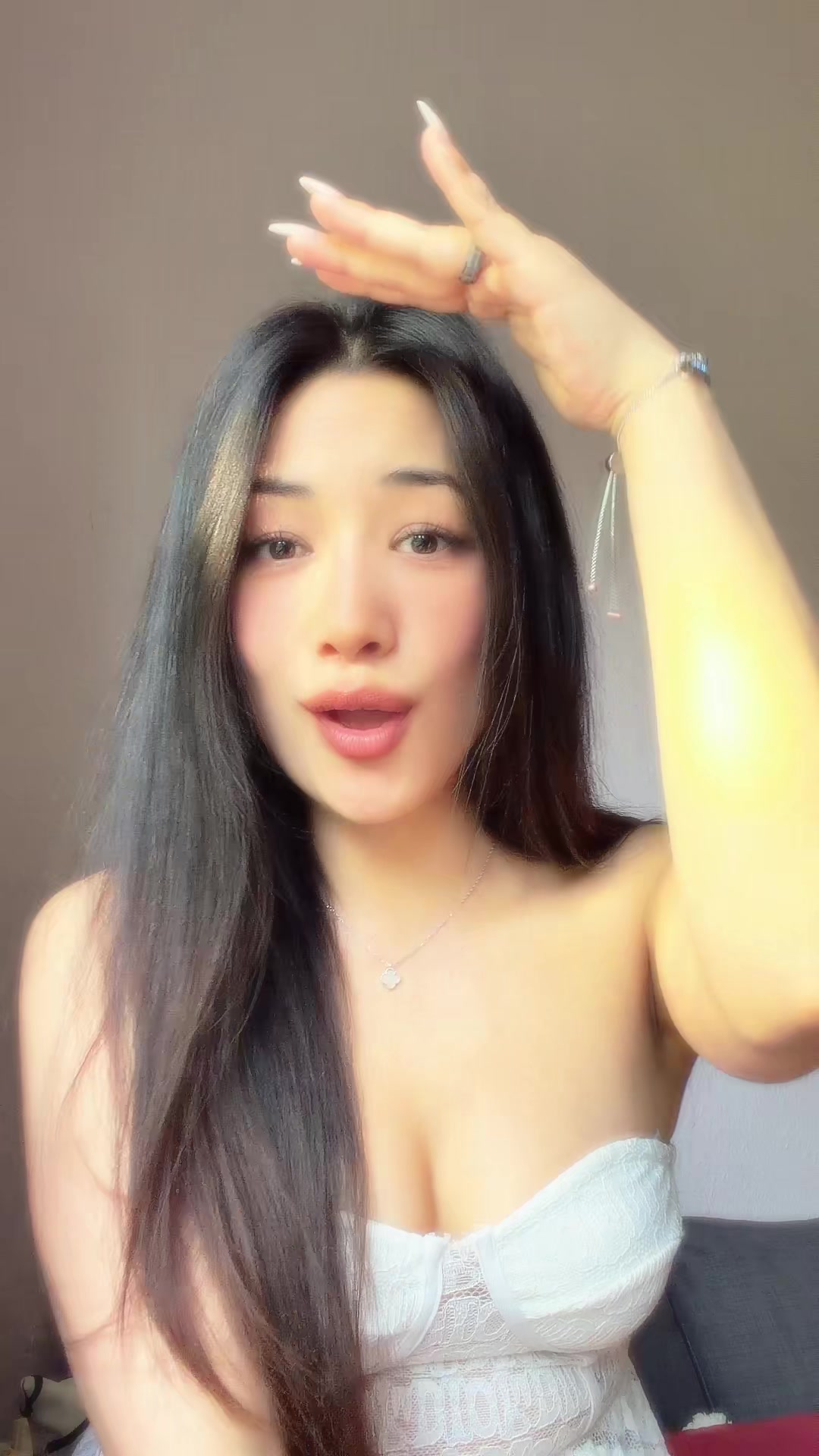 @Roshna Bhlon