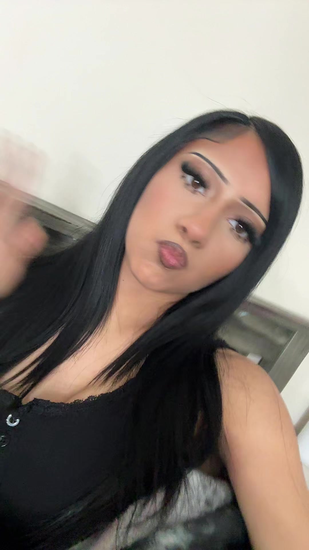 @itzelblankpage