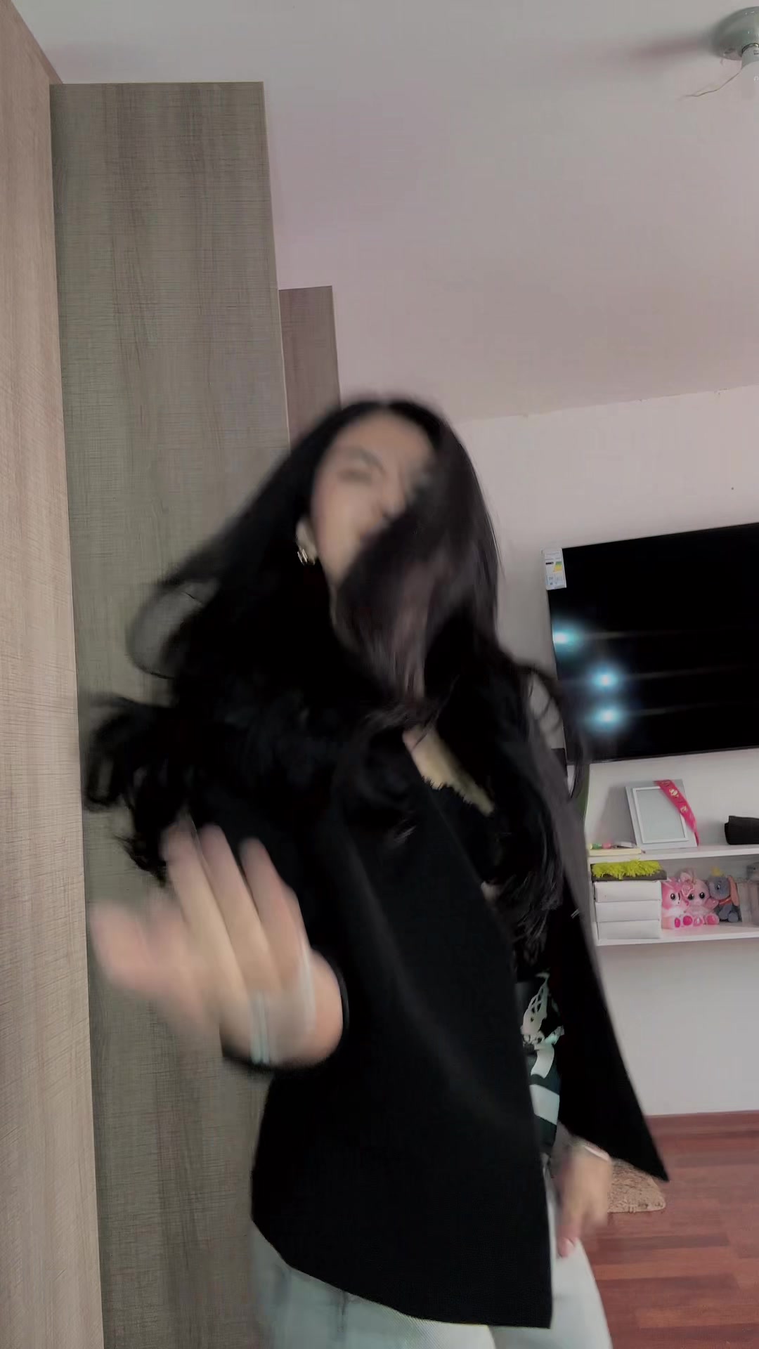 @𝐂.