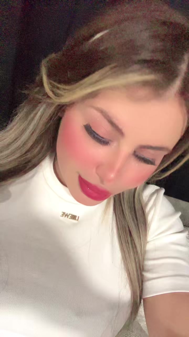 @مغروره ✌️🤭