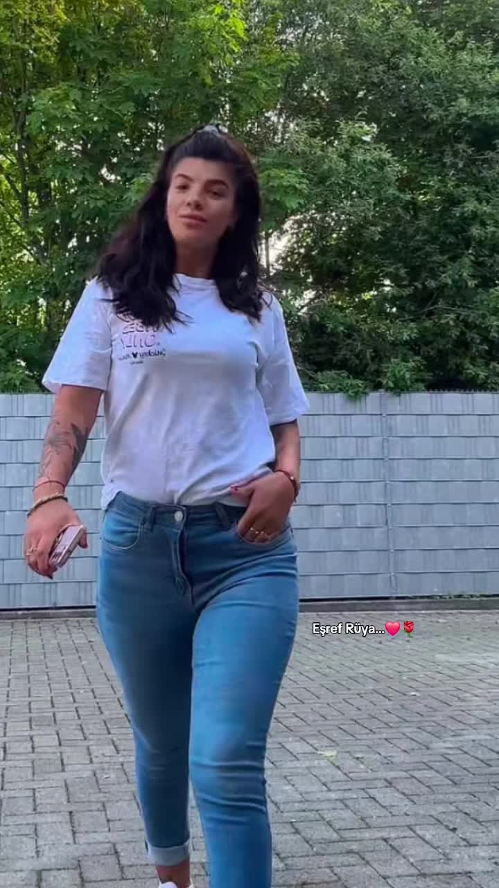 @Melissa 🦁🥊🦁