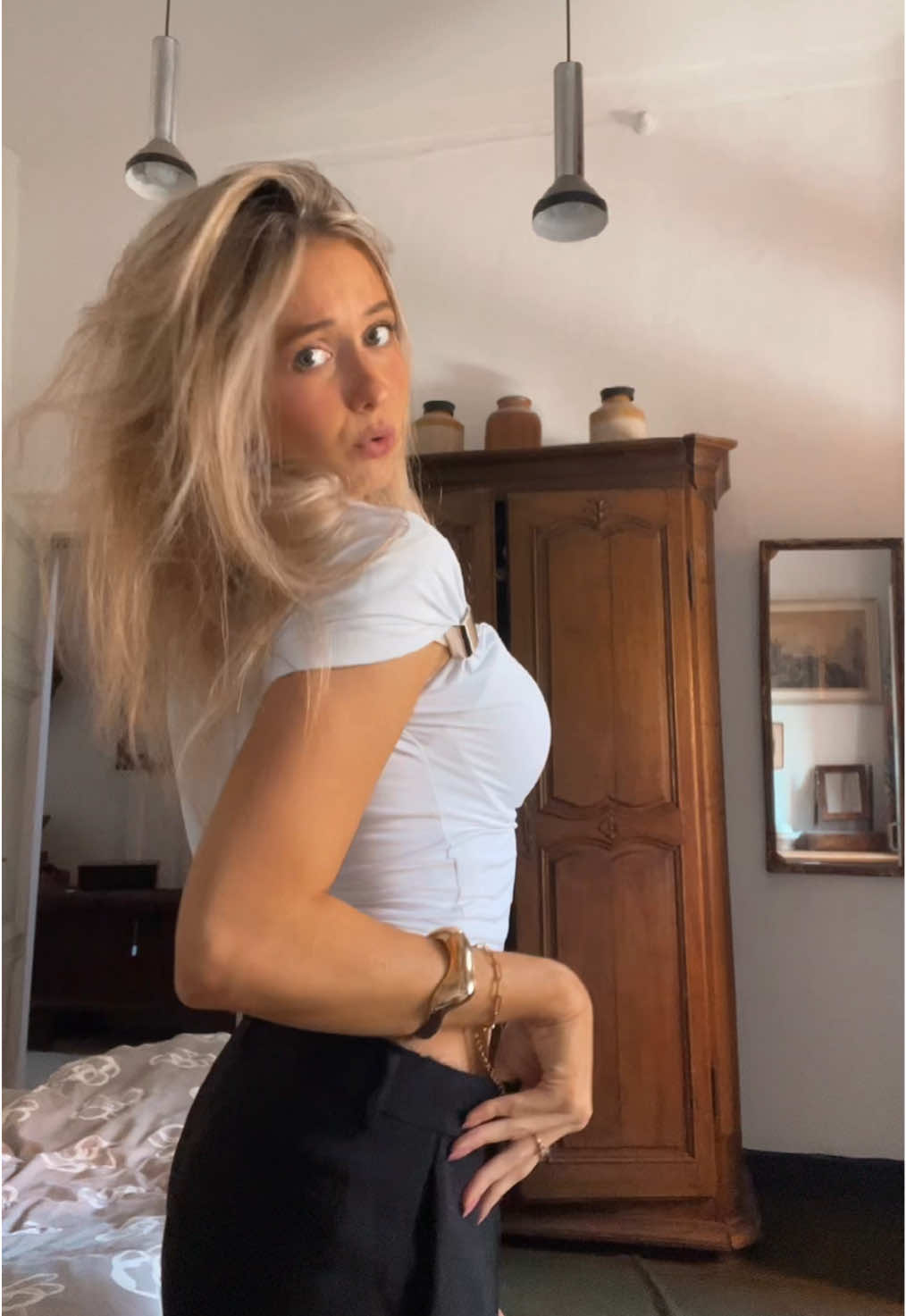 @Gabriela Gujuman