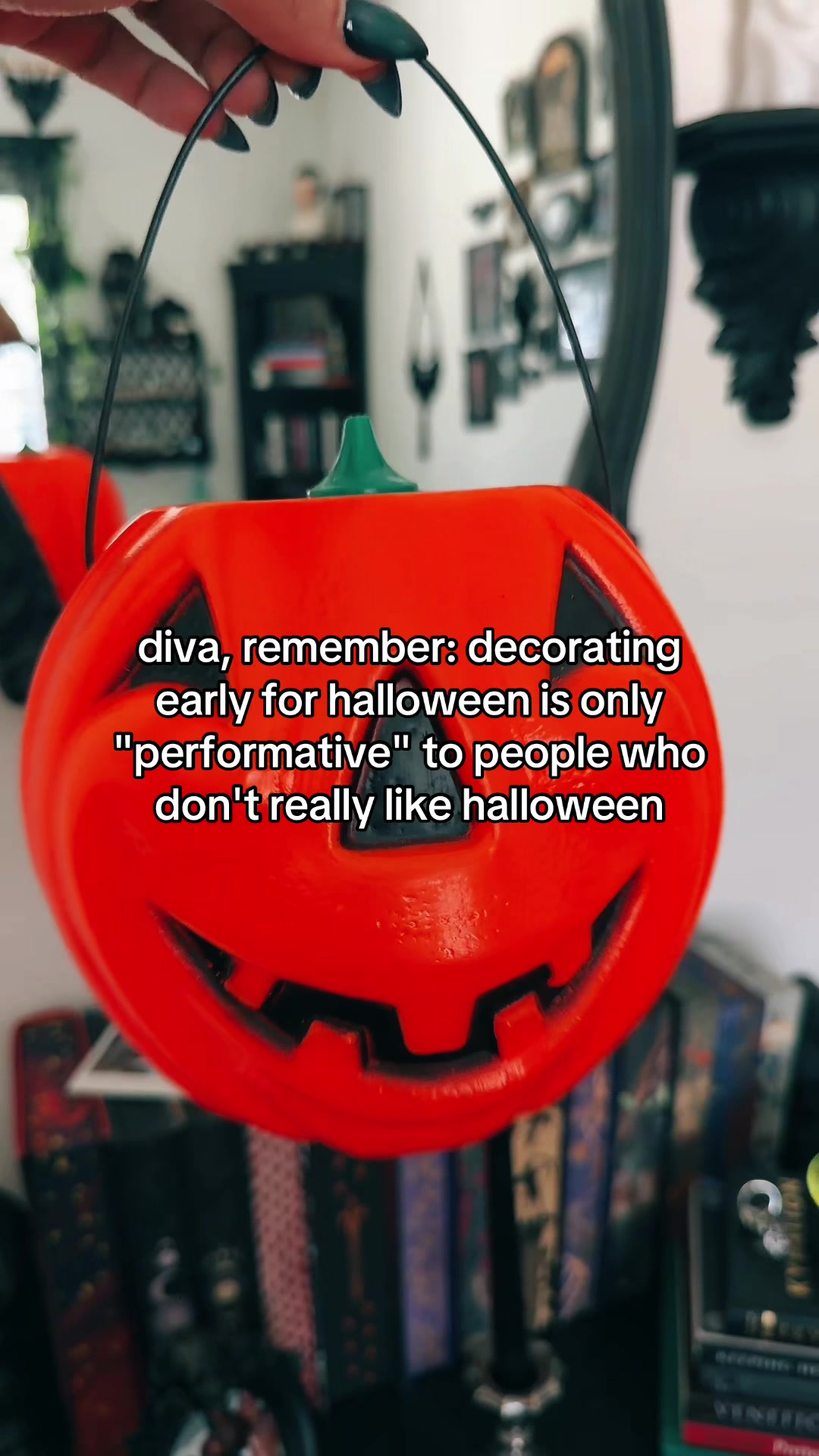@🕸️nikki🕸️