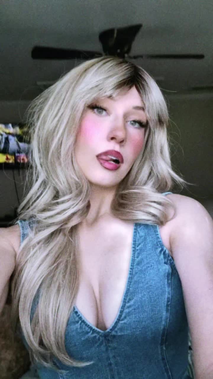 @pinkpixelbarbie