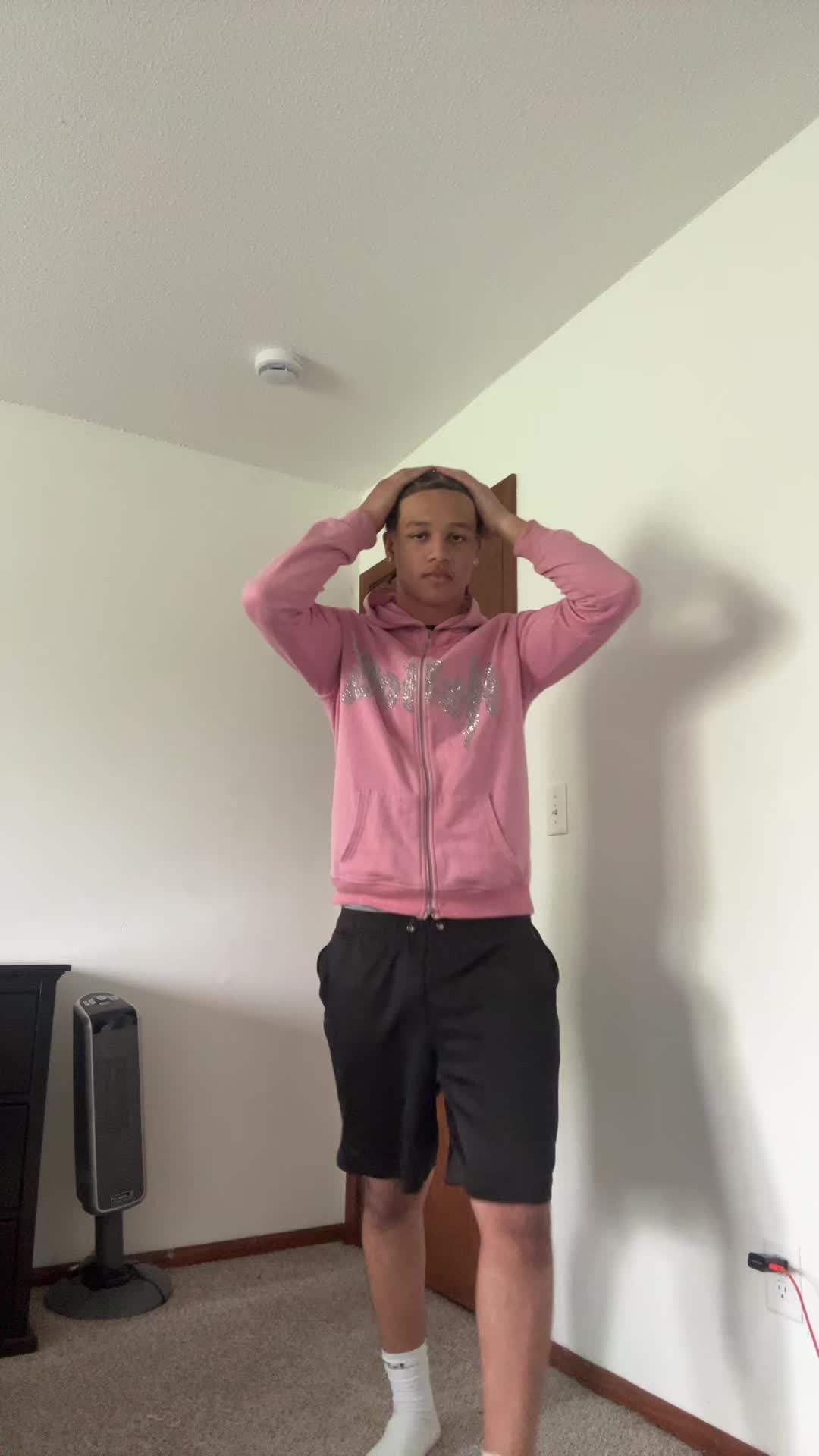 @J O S H 🕺