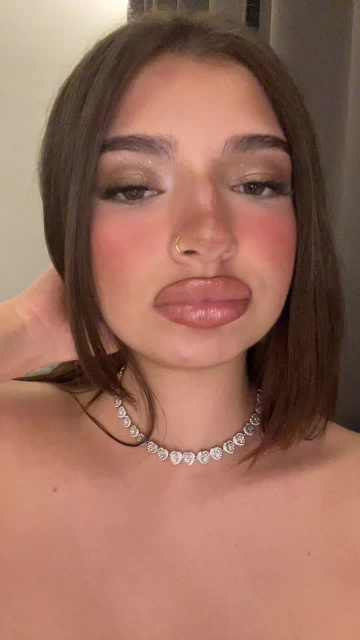 @𝒷𝑒𝓁𝓁𝒶𝒶🇦🇱