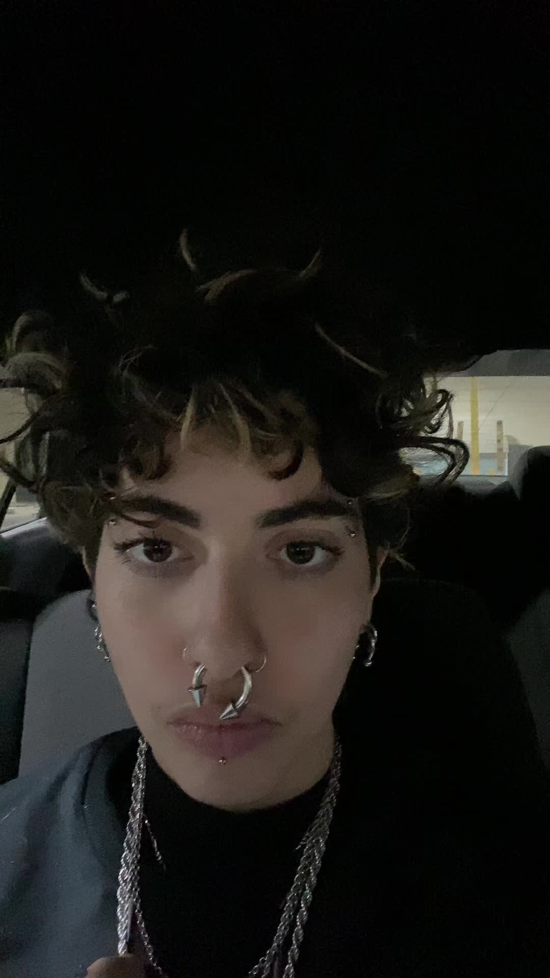 @M 0 3