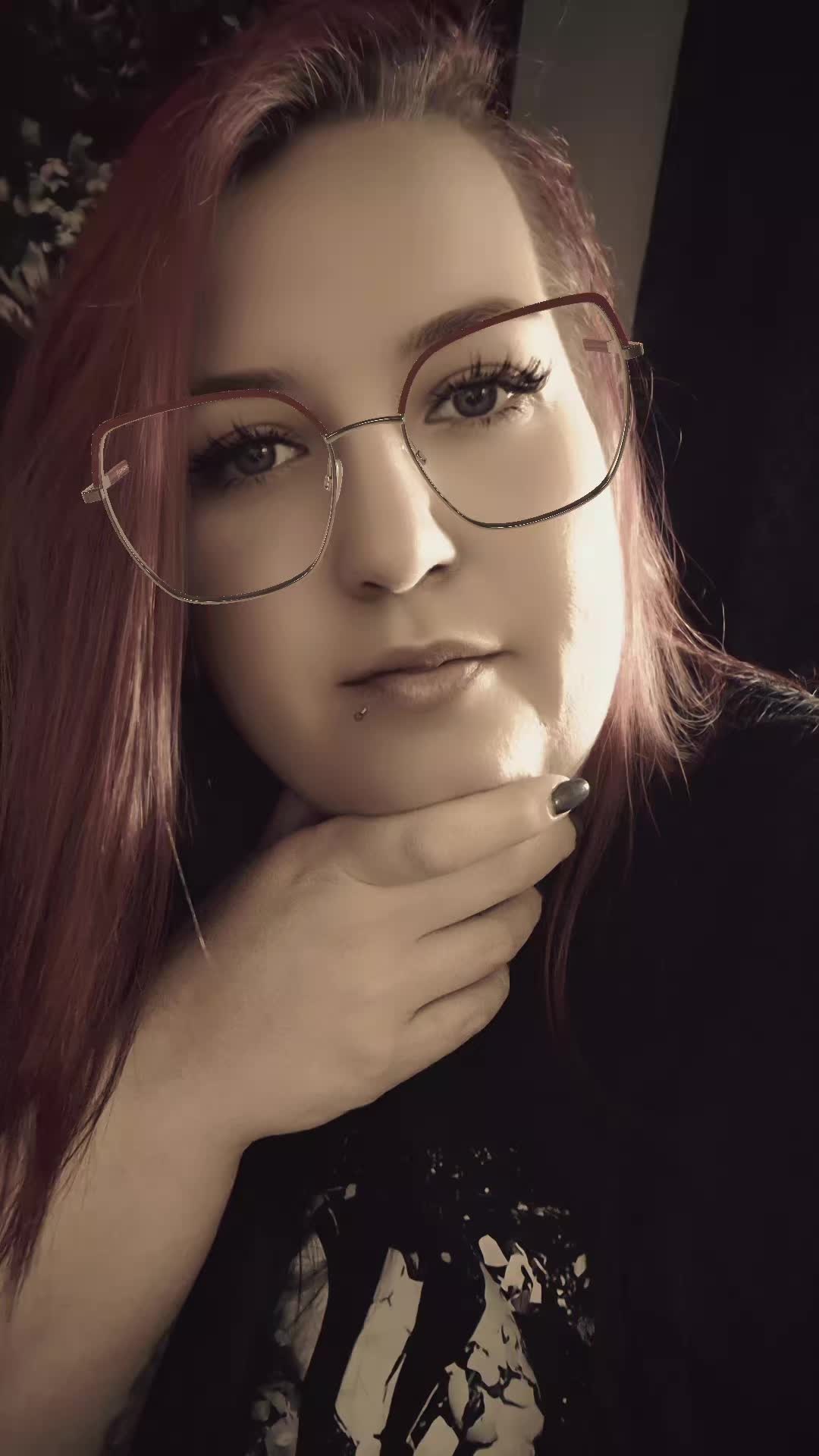 @f̶l̶a̶t̶e̶r̶a̶t̶e̶-̶s̶u̶s̶i̶ ♡