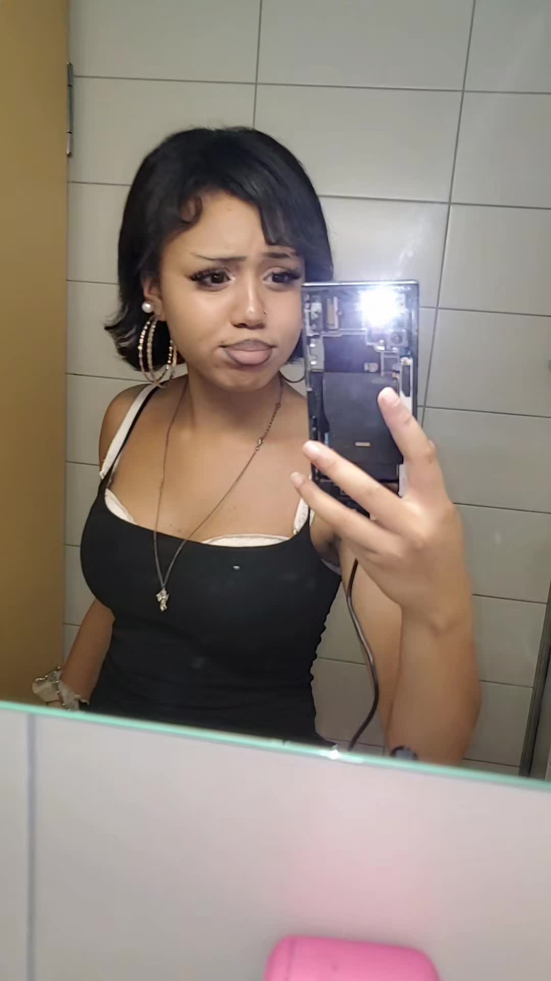 @Rena