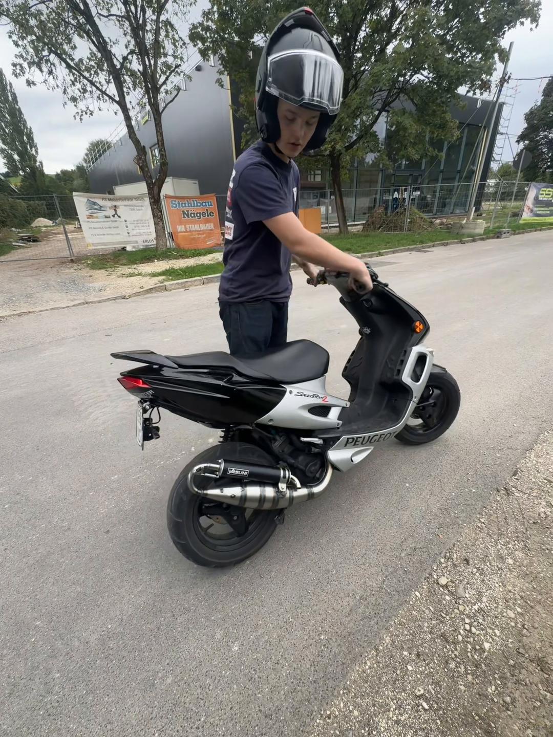 @Hannes_2Stroke
